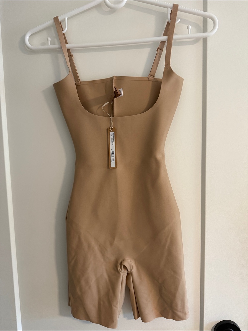 Skims One-Piece Nude/Tan Shapewear Bodysuit